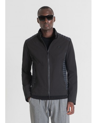 Antony Morato Chaqueta Slim Fit de tejido técnico con aplicaciones en contraste